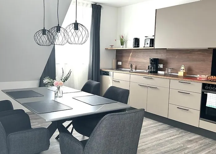 Mit Balkon, Gratis-parkplatz Apartment *